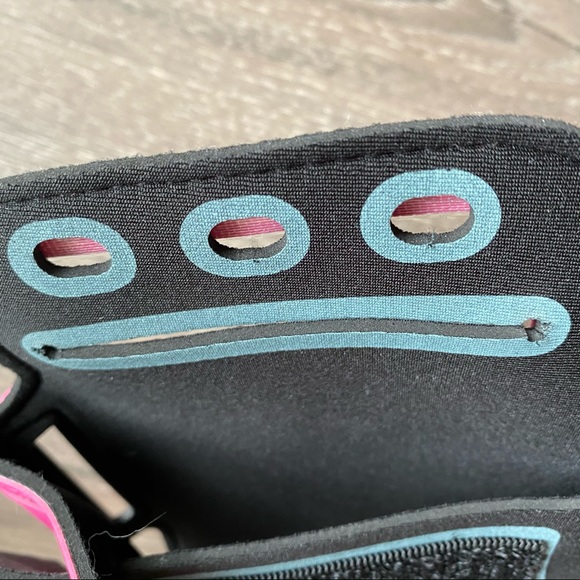 πArm band for phone running case π - Picture 7 of 10